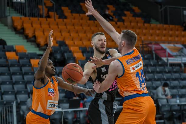 队显然会为 队显然会为